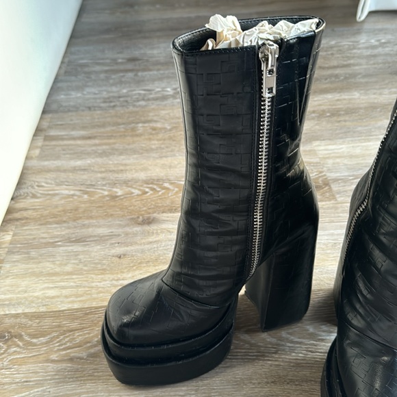 POSTER GRL Lethal Business Platform Boots (with original box) - Picture 7 of 7